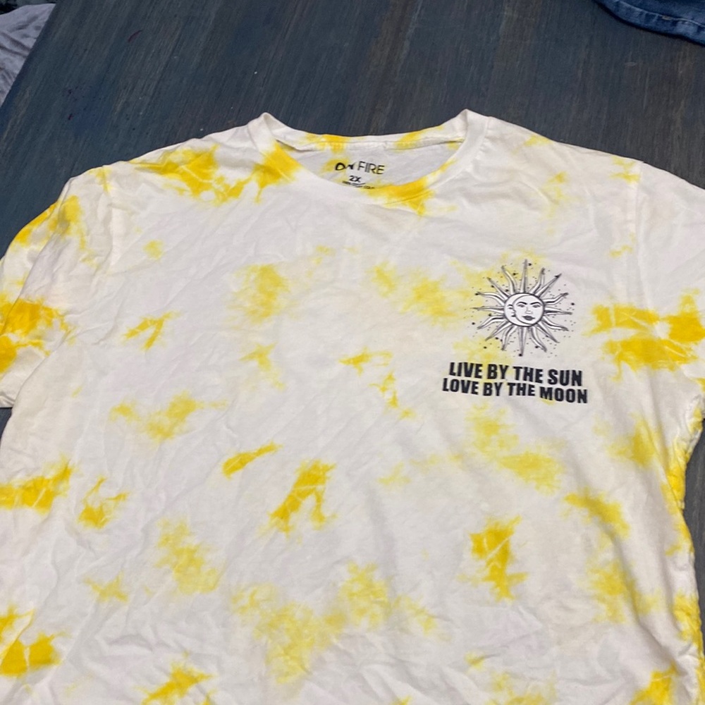 Women’s  yellow tye dye shirt